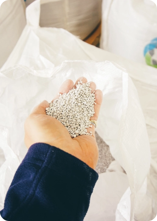 Crystal Green Pearl in hand